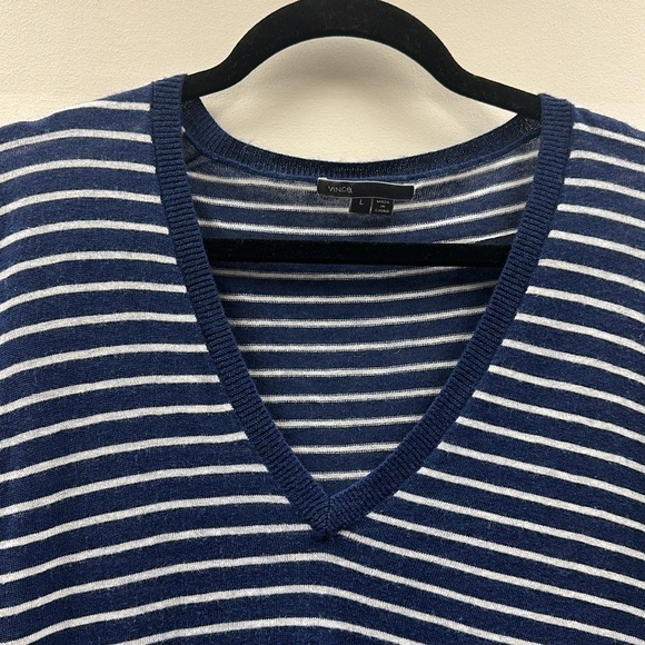 VINCE Womens Blue White Striped Wool Cashmere V-Neck Sweater Sz Large Preppy - Picture 7 of 10